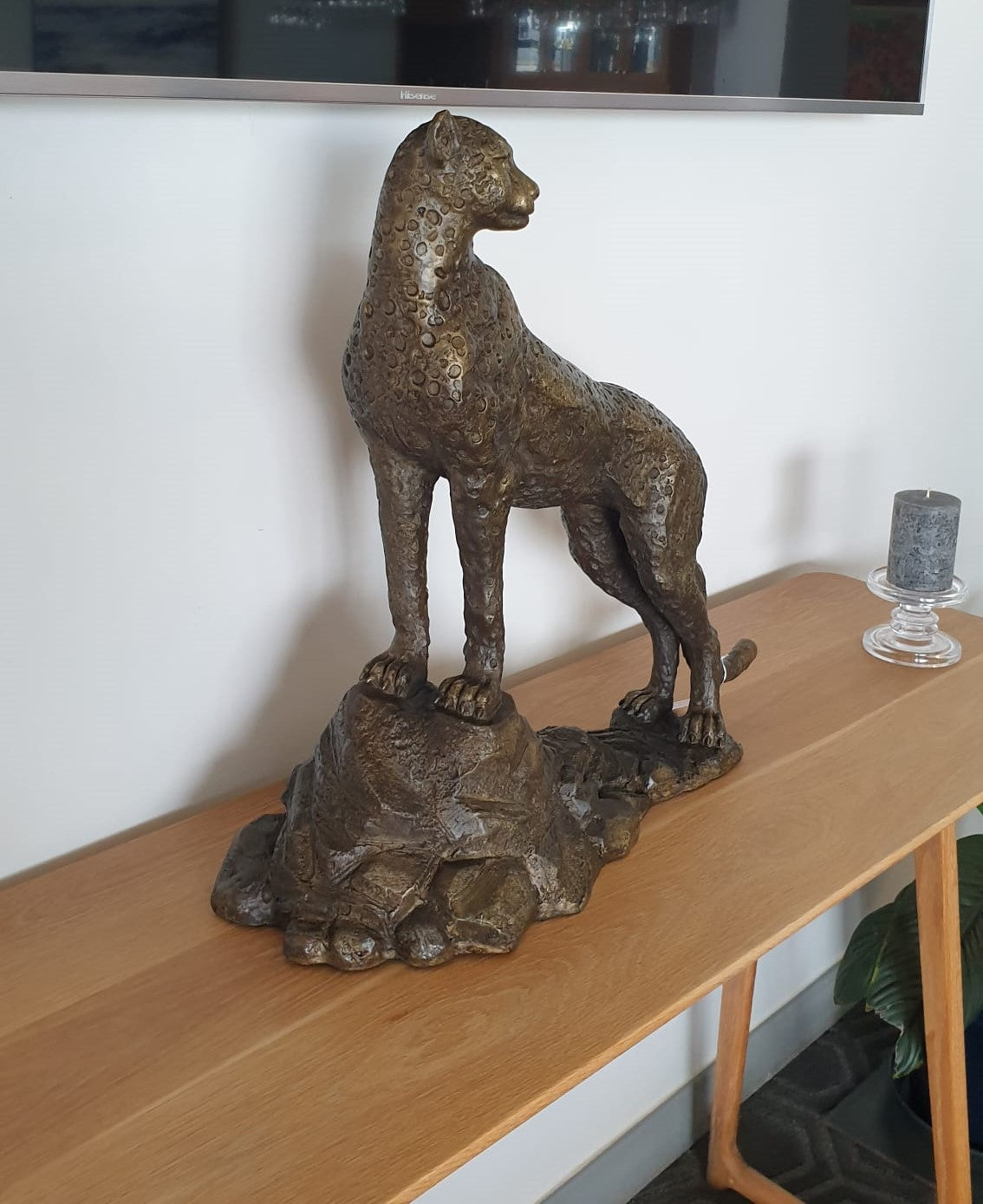 Bronze Cheetah Figurine (Siyaya)